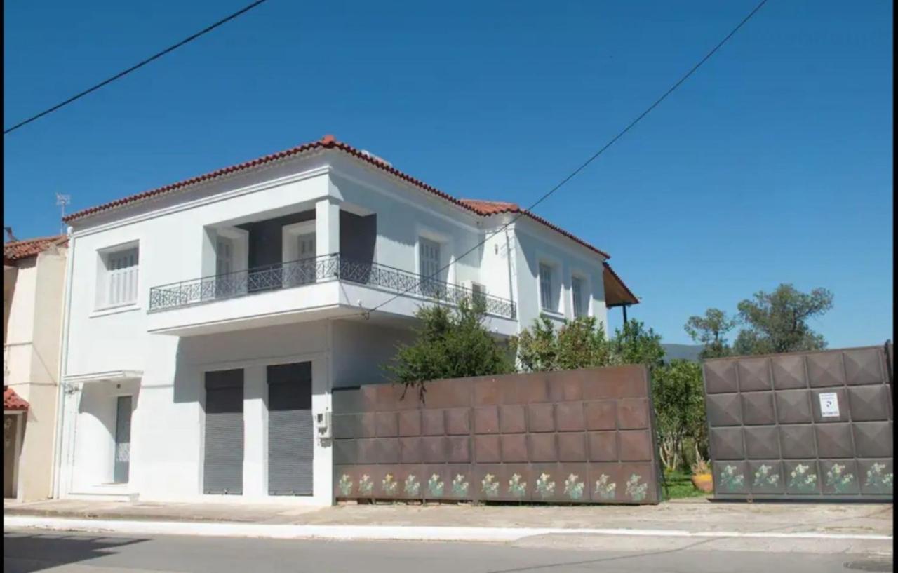 G&n * Messíni